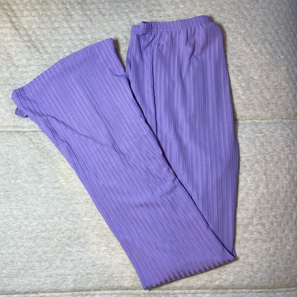 Light purple pants
